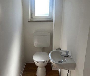 Renovierte 3-Zimmer-Wohnung mit Balkon! - Photo 4