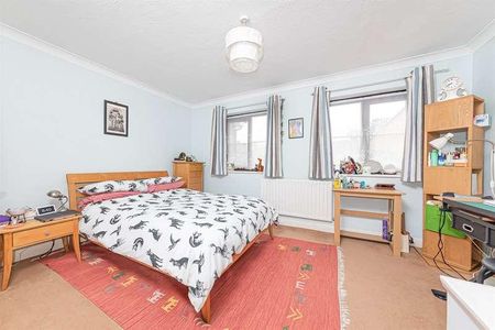 Trefoil Close, Wokingham, RG40 - Photo 4