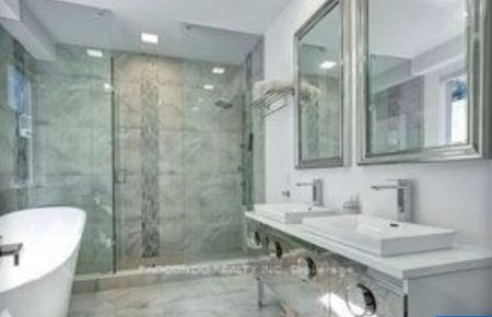 For Lease - 528 Jones Road Unit# Room 2, Hamilton, Ontario - Photo 4