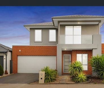 Stunning 5-Bedroom Family Home - Photo 3