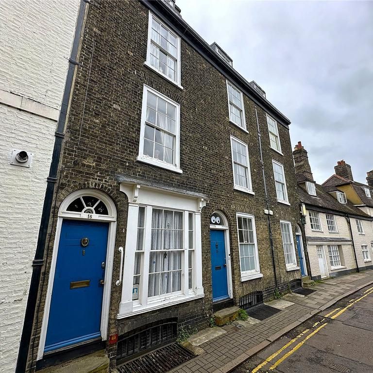 3 bedroom terraced house to rent - Photo 1