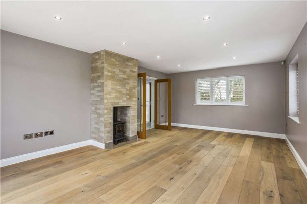 A superb barn style' detached family home constructed to a high standard and specification. - Photo 1