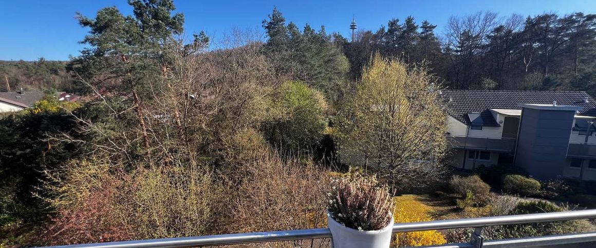 Schöne 3-Zimmer-Wohnung mit großem Balkon im Uni-Wohngebiet - Photo 1