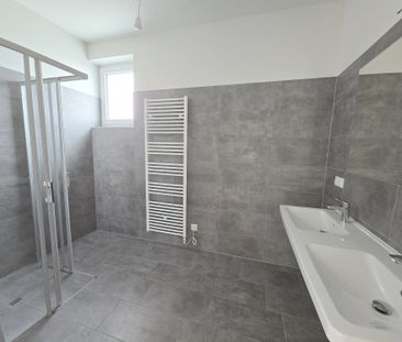 Neuwertige 3 Zimmer Wohnung mit Balkon in zentraler Lage - Harter S... - Photo 1