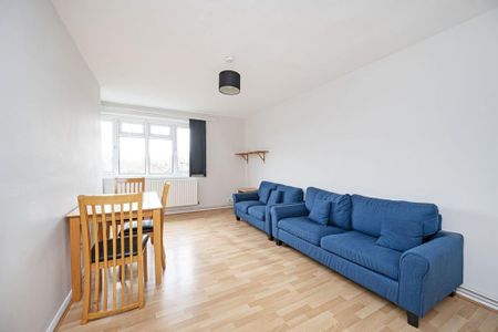 3 bedroom flat to rent - Photo 5