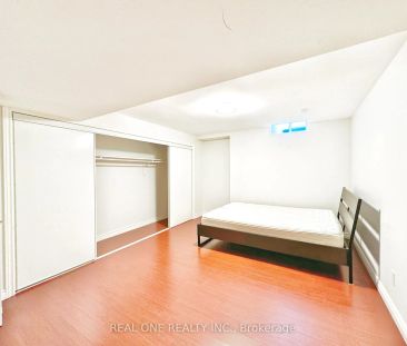 Detached Home For Lease | N9234064 - Photo 4