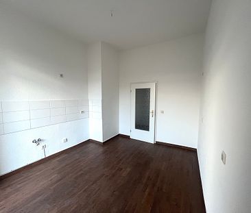 Sanierung fast abgeschlossen, 2-Raum Wohnung mit Balkon - Foto 3