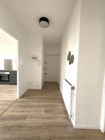 Location Appartement 3 pièces 59m² ST ETIENNE 42000 - Photo 5