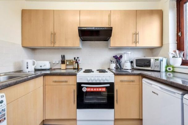 West Graham Street, GARNETHILL - Photo 1