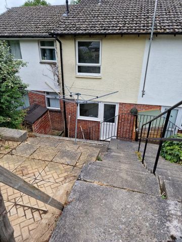 2 bedroom terraced house to rent - Photo 3