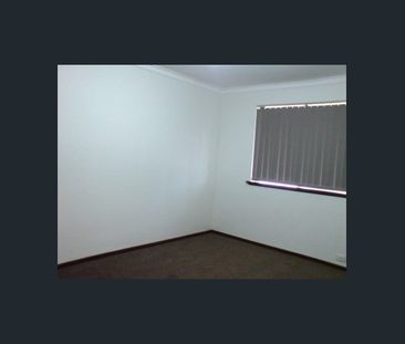 APARTMENT THAT HAS RIVER VIEWS - Photo 4