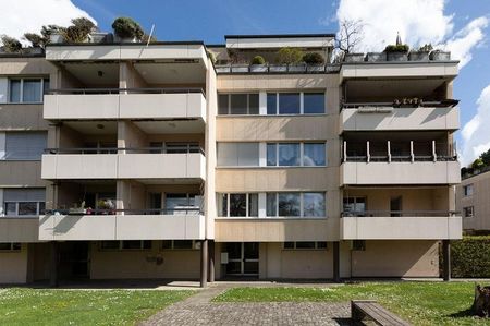 Seeblick & Sommerlicht - Ihre neue Wohnung in Männedorf - Foto 4