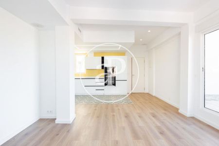 Penthouse for rent with Terrace in Ruzafa (Valencia) - Photo 5