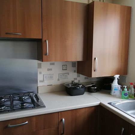 Room in a Shared House, Pitsford Way, L6 - Photo 3