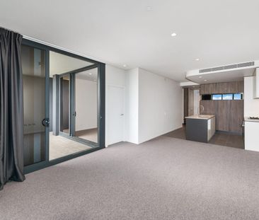 905/232 Wellington Road, Kangaroo Point, Qld 4169 - Photo 2