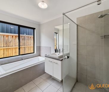 Modern Family Living in a Thriving Clyde North Estate - Photo 6