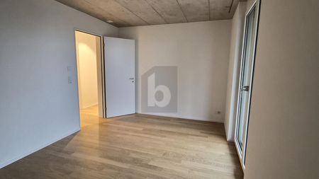 MODERN, LIGHT-FLOODED AND URBAN-CLOSE - Photo 5