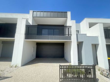 Park Fronted Poise! - Photo 2