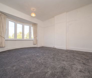 3 bedroom semi-detached house - Photo 4