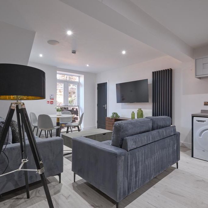 6 bedroom house of multiple occupation to rent - Photo 1