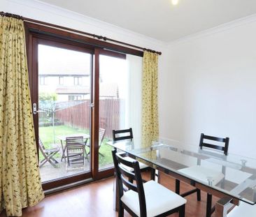 3 bedroom detached house to rent - Photo 3