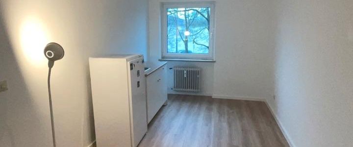 WG Zimmer in einer 2 Zimmer Wohnung - Photo 1