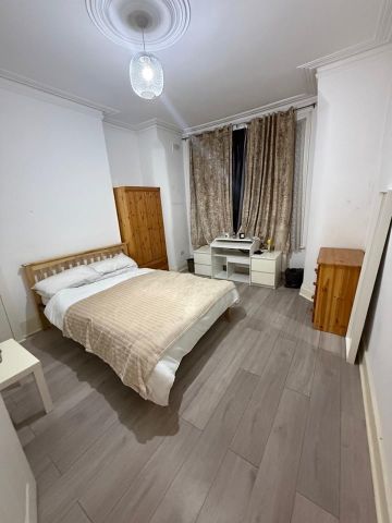 Room in a Shared House, Westbury Avenue, N22 - Photo 2