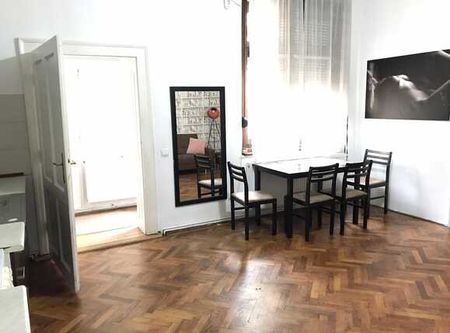 De inchiriat apartament 3 camere, 65 mp, zona strazii Clinicilor - Fotografie 2