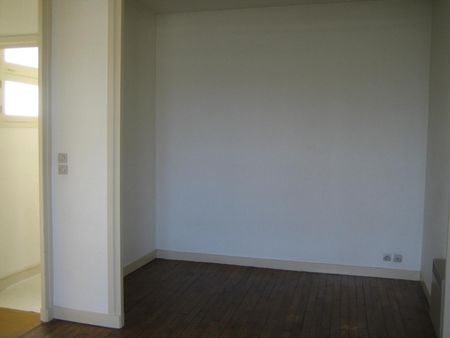 A LOUER ANGERS CENTRE VILLE - T1 SITUE 72 RUE BAUDRIERE ... - Photo 3