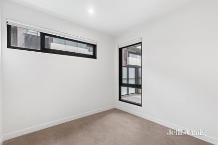 4/200 Reynolds Road, Doncaster East - Photo 3