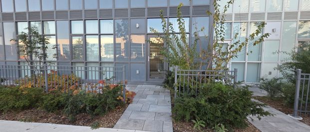 For Lease - 38 Honeycrisp Crescent Unit# 102, Vaughan, Ontario - Photo 1