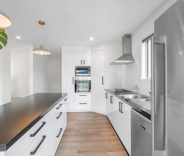 Modern Family Home with Amazing Outlook - Photo 6