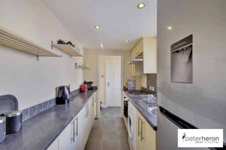 1 bedroom cottage to rent - Photo 2