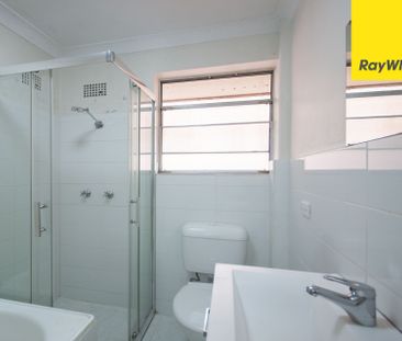 TWO BEDROOM UNIT IN CENTRAL LOCATION - Photo 4