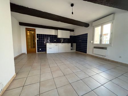 Location Appartement 3 pièces 52m² - Photo 3