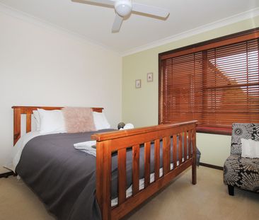 FOUR BEDROOM FULLY FURNISHED FAMILY HOME - Photo 5