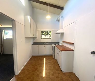 11B Brierley Place,Marfell - Photo 5