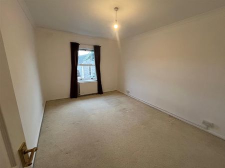 Sycamores, 4 Queens Road, Weston Super Mare - Photo 2