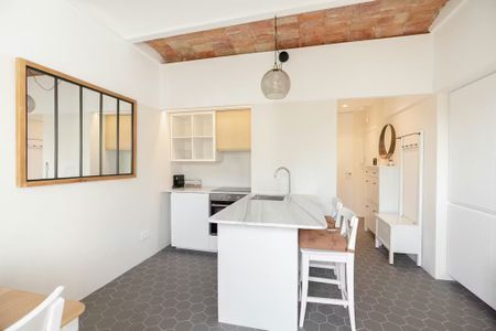 Plaça d'Herenni, Barcelona, Catalonia 08014 - Photo 5