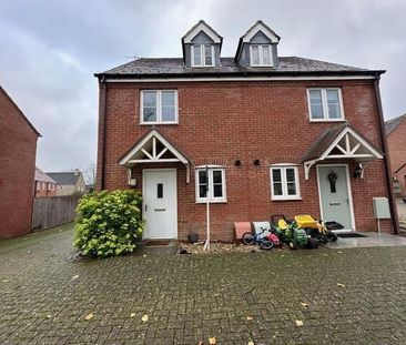 3 bedroom semi-detached house to rent - Photo 1