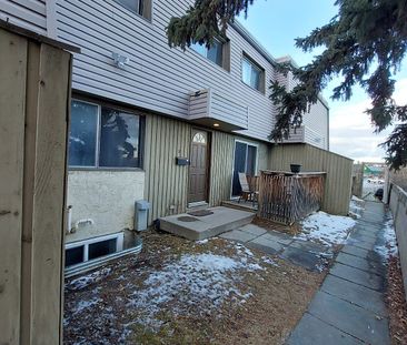 531 64 Avenue Northeast, Calgary - Photo 5