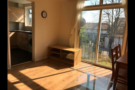 2 Bed Flat, Clive House, CR0 - Photo 3