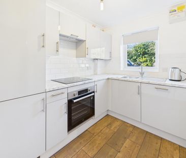 2 bedroom terraced house to rent - Photo 3