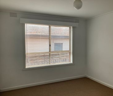 Great Apartment Close To Northcote Plaza - Photo 2