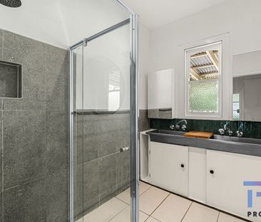 COSY TWO BEDROOM HOME - Photo 3