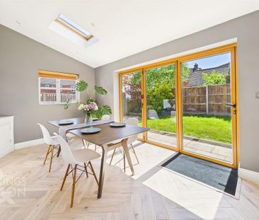 3 bedroom semi-detached house to rent - Photo 5