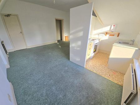 Studio to rent - Photo 3