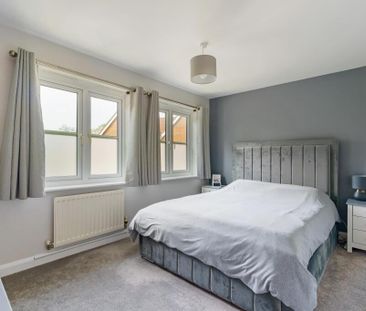 3 bedroom end of terrace house to rent - Photo 5