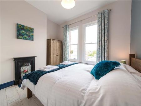 2 bedroom duplex to rent - Photo 3