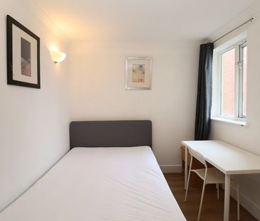 Room in a Shared Flat, Duckett Street, E1 - Photo 2